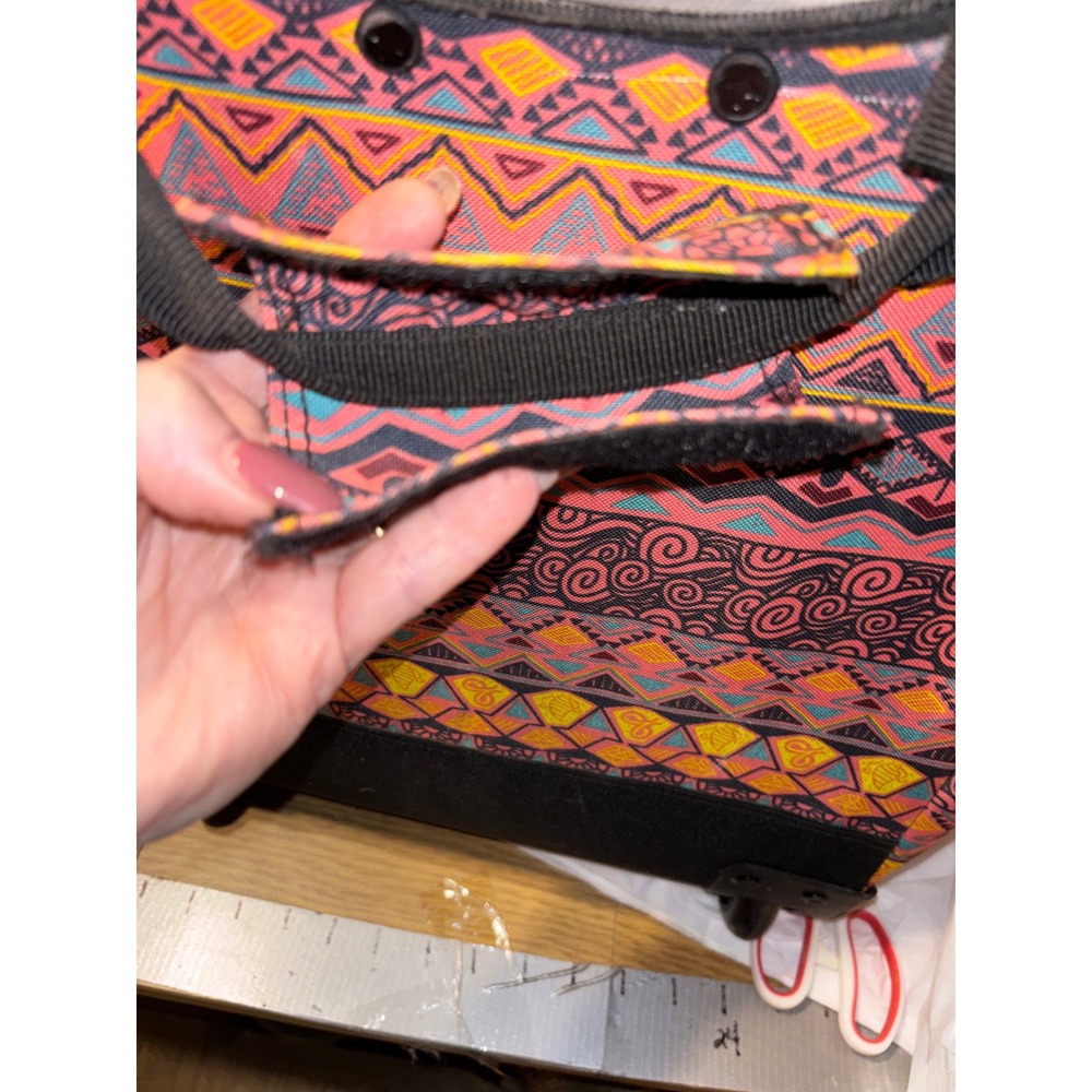 Traveland Carry on  Geometric Print Travel Bag /School Bookbag - Picture 7 of 16